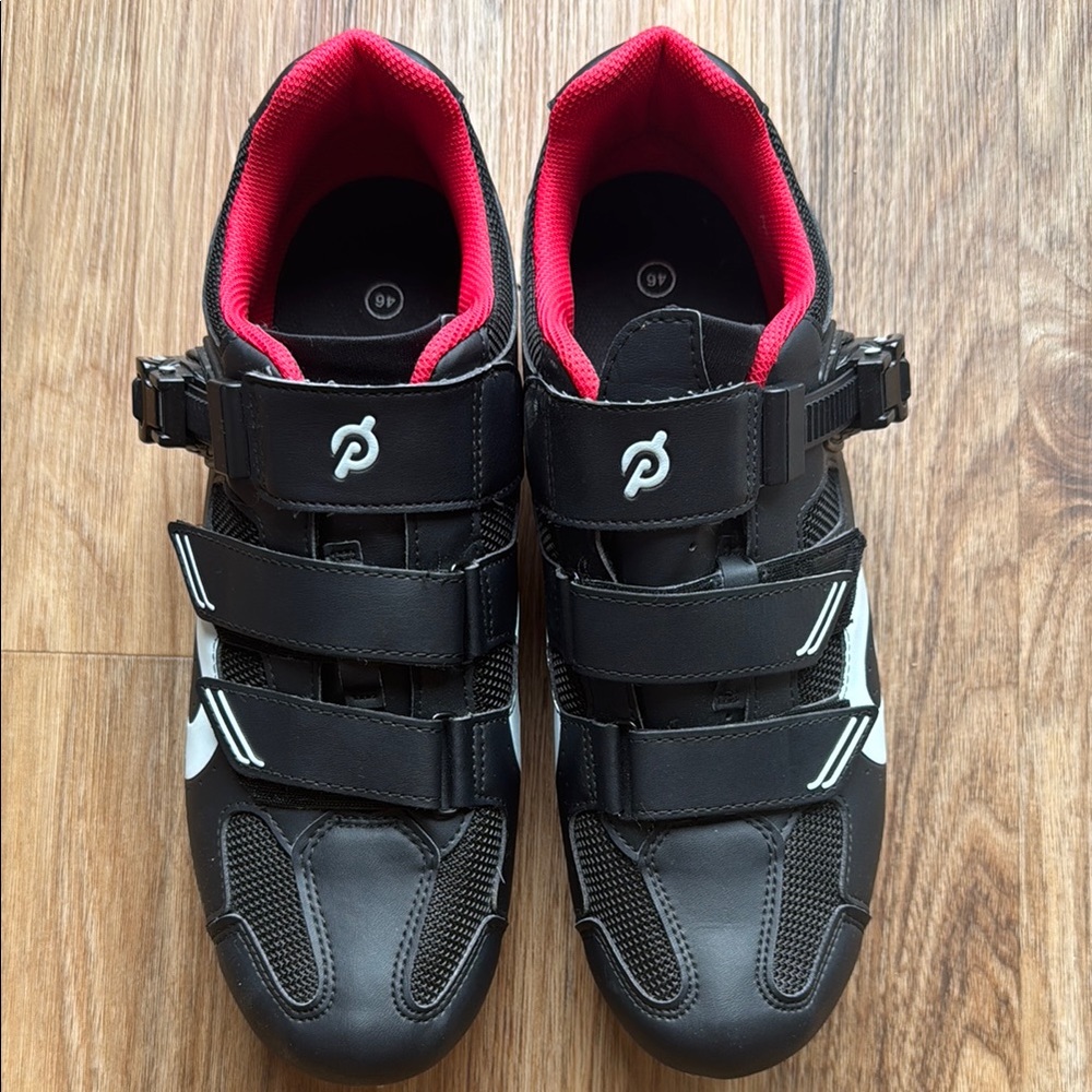 Size 46 Peloton bike shoes EUC